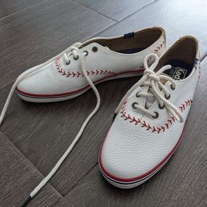 NWOT Women's Champion Pennant Leather Baseball Keds